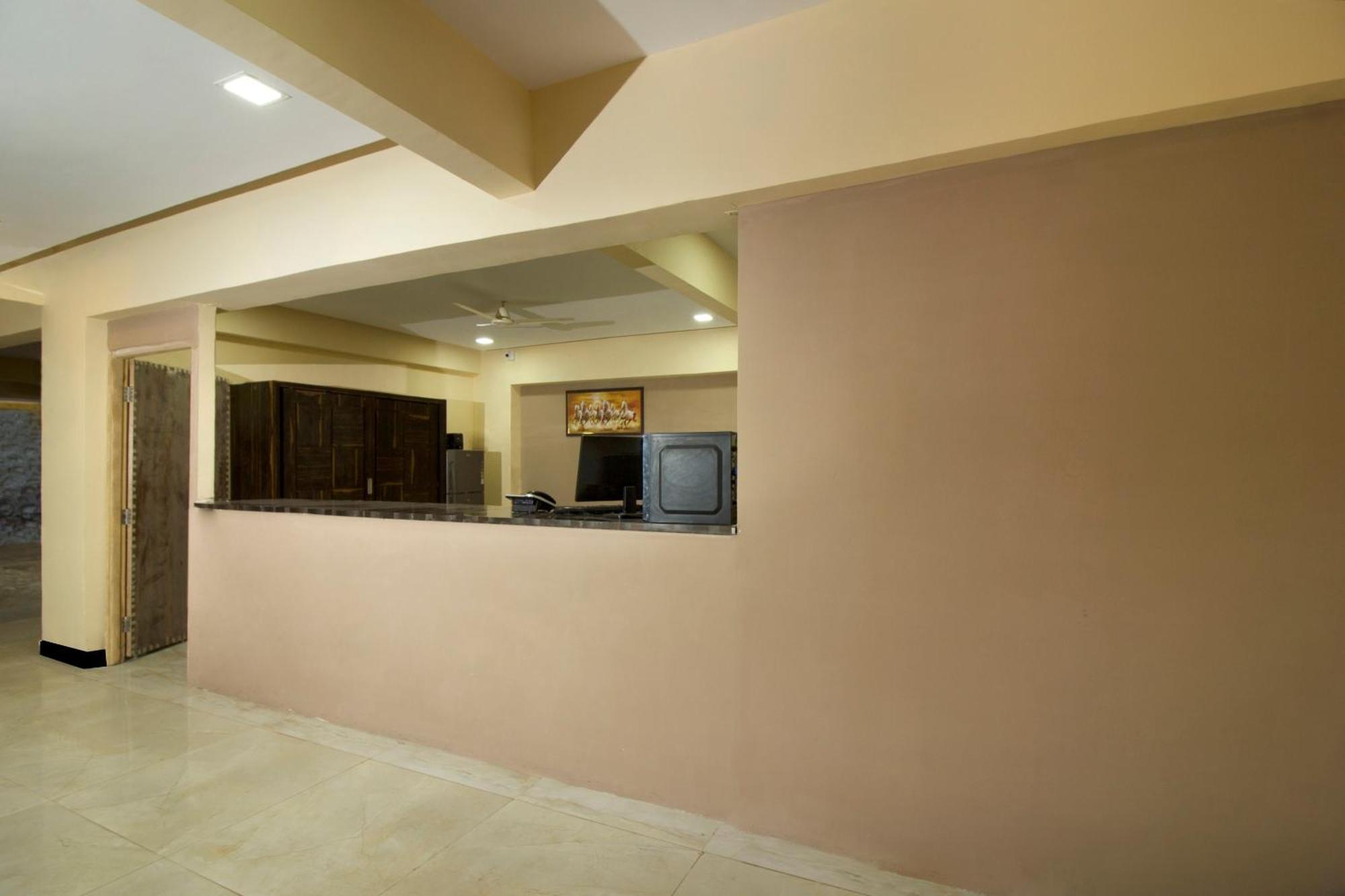Hotel O The Star Hotel Panvel Exterior foto