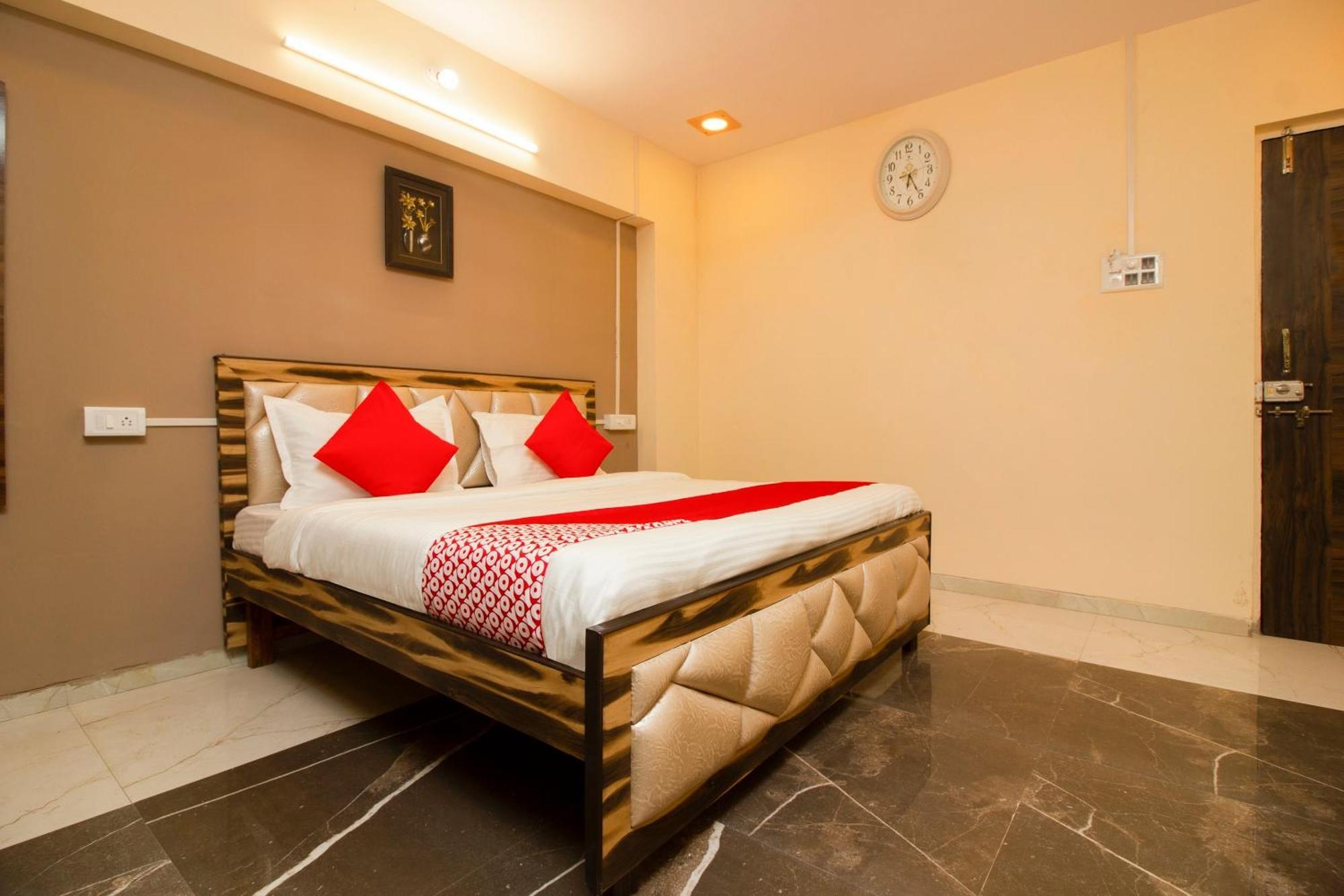 Hotel O The Star Hotel Panvel Exterior foto