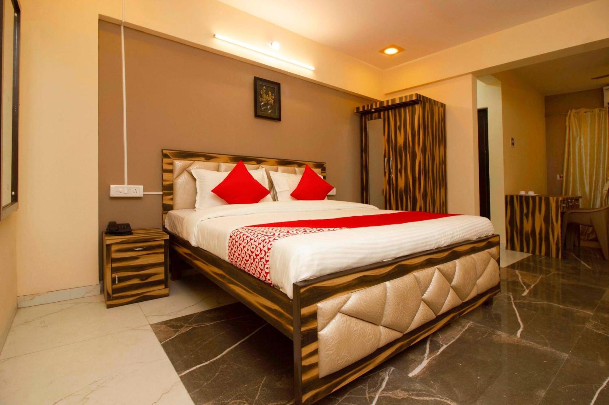 Hotel O The Star Hotel Panvel Exterior foto