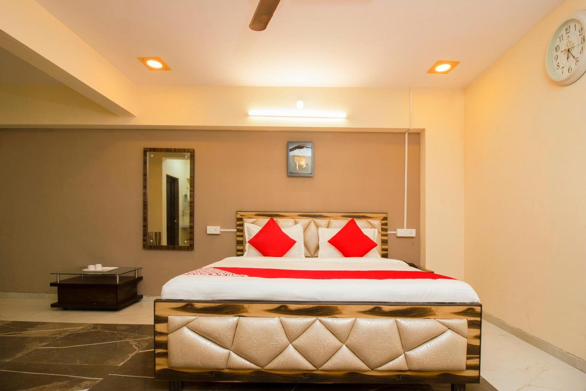 Hotel O The Star Hotel Panvel Exterior foto