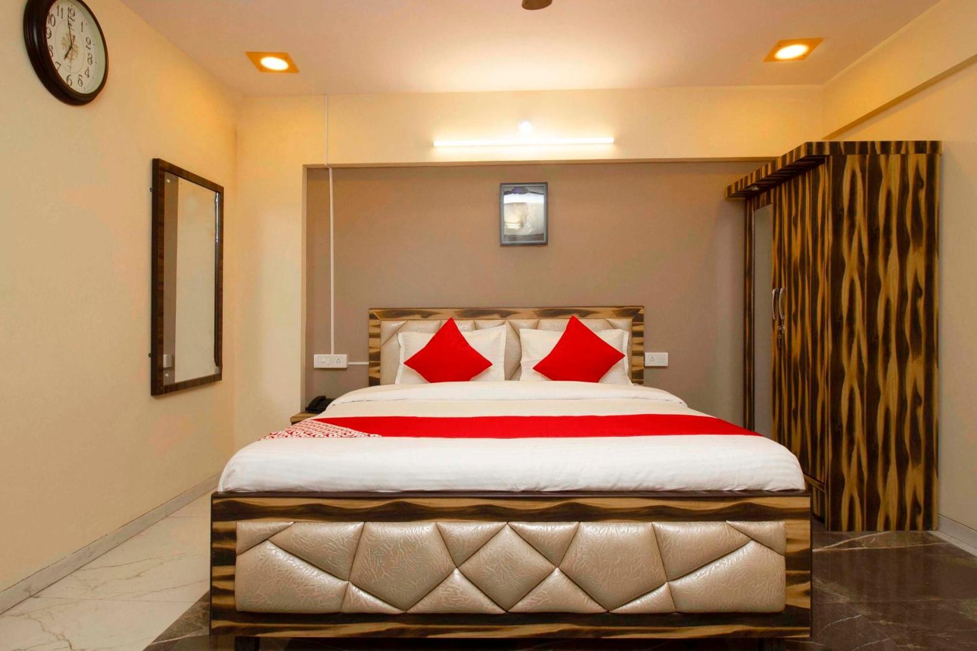 Hotel O The Star Hotel Panvel Exterior foto