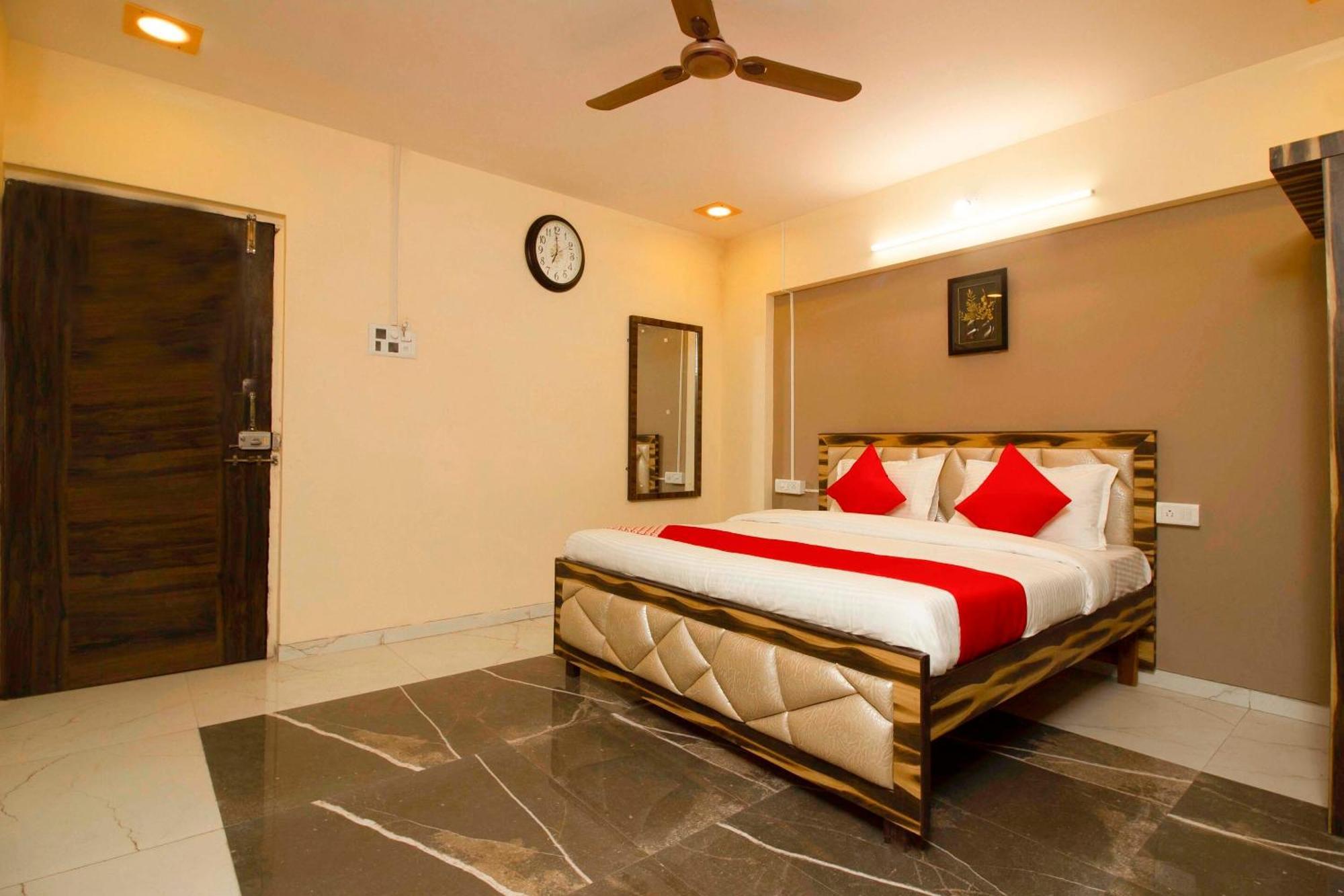 Hotel O The Star Hotel Panvel Exterior foto